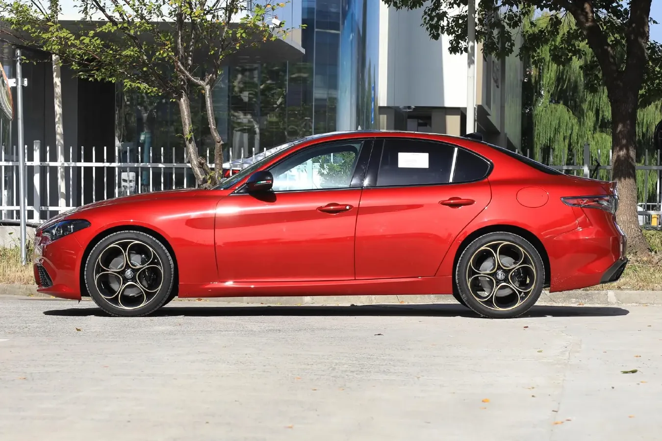 2022 BMW 8 Series 3.0T 333HP L6 8AT,autocango,china used car exporter,china ev exporter,chinese used car exporter,chinese used ev exporter