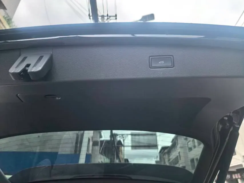 2025 Volkswagen Tiguan L 2.0T 186HP L4 7DCT,autocango,china used car exporter,china ev exporter,chinese used car exporter,chinese used ev exporter