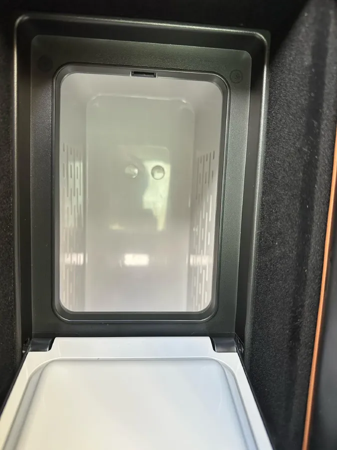 2026 Voyah 9L 1.5T 150HP L4 PHEV,autocango,china used car exporter,china ev exporter,chinese used car exporter,chinese used ev exporter