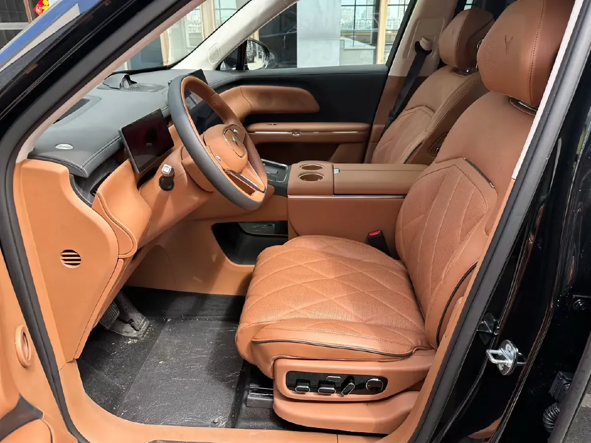 2026 Voyah 9L 1.5T 150HP L4 PHEV,autocango,china used car exporter,china ev exporter,chinese used car exporter,chinese used ev exporter