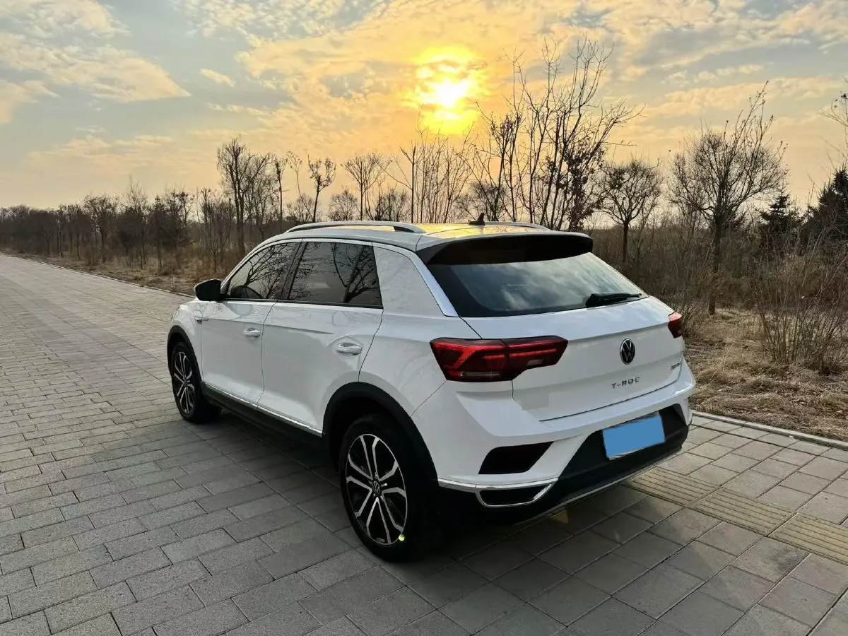 2022 Volkswagen T-Roc 1.4T 150HP L4 7DCT,autocango,china used car exporter,china ev exporter,chinese used car exporter,chinese used ev exporter