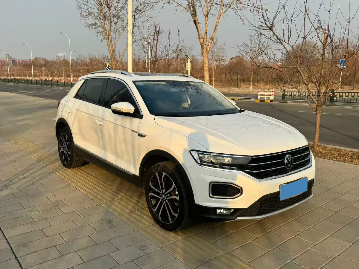 2022 Volkswagen T-Roc 1.4T 150HP L4 7DCT,autocango,china used car exporter,china ev exporter,chinese used car exporter,chinese used ev exporter