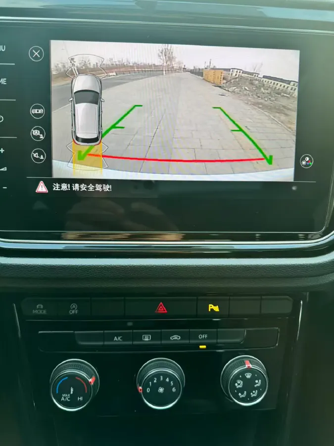 2022 Volkswagen T-Roc 1.4T 150HP L4 7DCT,autocango,china used car exporter,china ev exporter,chinese used car exporter,chinese used ev exporter