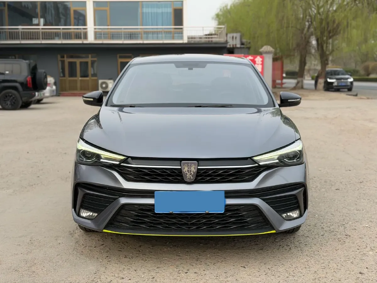 2021 Roewe i5 1.5L 120HP L4 5MT,autocango,china used car exporter,china ev exporter,chinese used car exporter,chinese used ev exporter