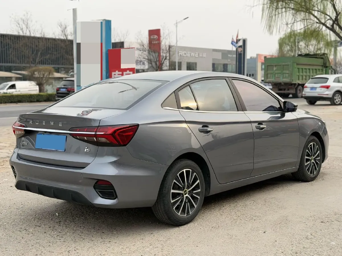 2021 Roewe i5 1.5L 120HP L4 5MT,autocango,china used car exporter,china ev exporter,chinese used car exporter,chinese used ev exporter