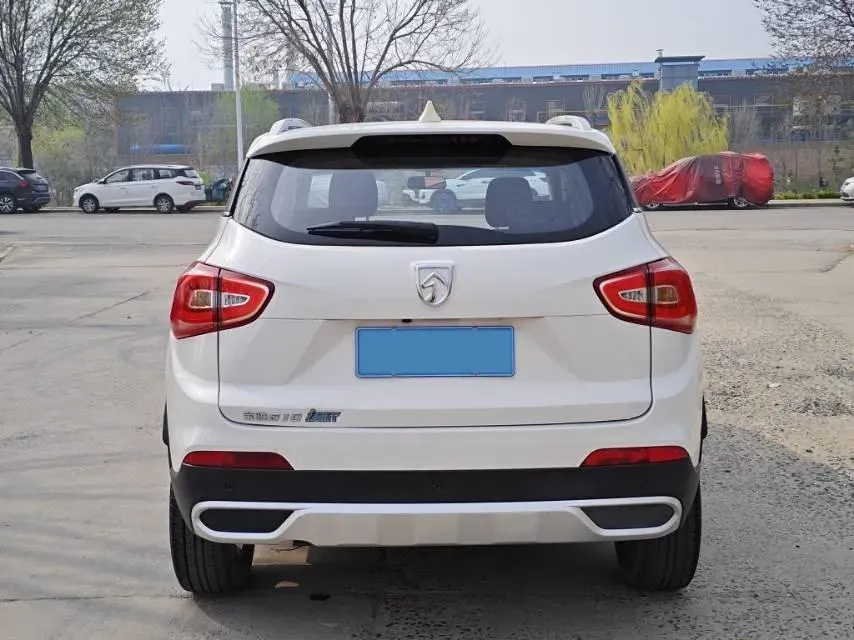 2017 BaoJun 310W 1.5L 105HP L4 6MT,autocango,china used car exporter,china ev exporter,chinese used car exporter,chinese used ev exporter