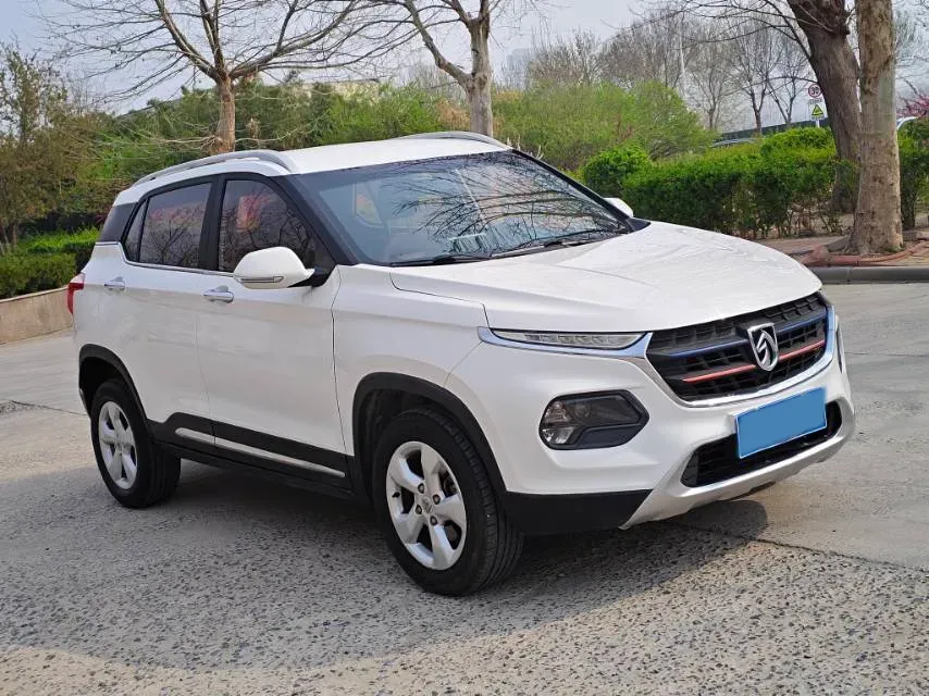 2017 BaoJun 310W 1.5L 105HP L4 6MT,autocango,china used car exporter,china ev exporter,chinese used car exporter,chinese used ev exporter