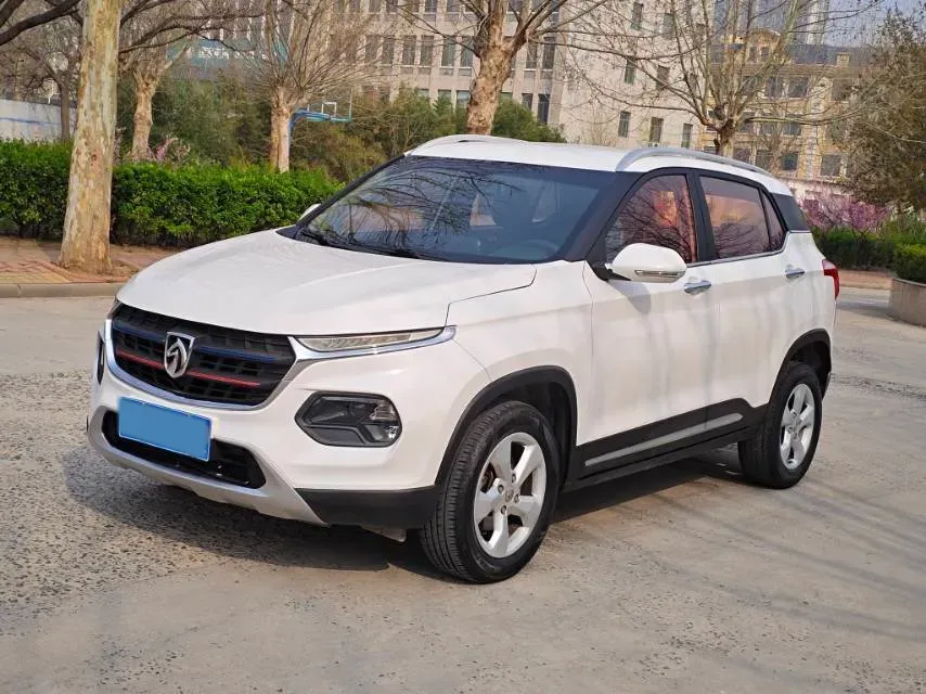 2017 BaoJun 310W 1.5L 105HP L4 6MT,autocango,china used car exporter,china ev exporter,chinese used car exporter,chinese used ev exporter