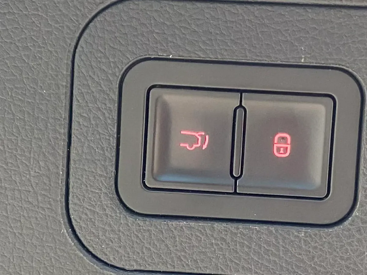 2022 Geely JiaJi 1.5T 177HP L3 7DCT PHEV 15.5KWH,autocango,china used car exporter,china ev exporter,chinese used car exporter,chinese used ev exporter