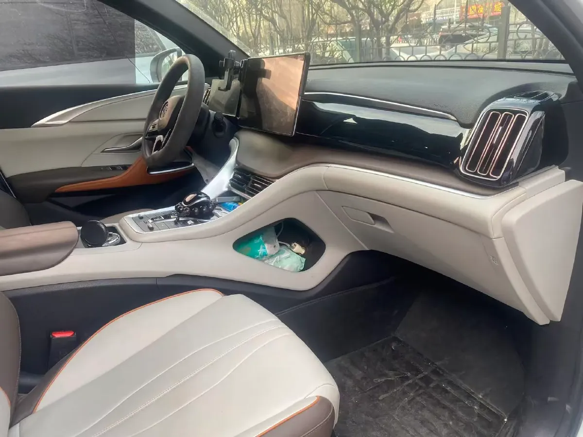 2022 Geely JiaJi 1.5T 177HP L3 7DCT PHEV 15.5KWH,autocango,china used car exporter,china ev exporter,chinese used car exporter,chinese used ev exporter