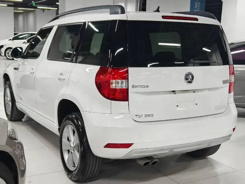 2017 Skoda Yeti 1.4T 150HP L4 7DCT,autocango,china used car exporter,china ev exporter,chinese used car exporter,chinese used ev exporter