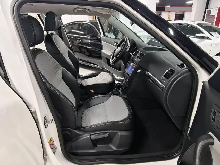 2017 Skoda Yeti 1.4T 150HP L4 7DCT,autocango,china used car exporter,china ev exporter,chinese used car exporter,chinese used ev exporter