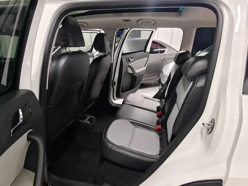 2017 Skoda Yeti 1.4T 150HP L4 7DCT,autocango,china used car exporter,china ev exporter,chinese used car exporter,chinese used ev exporter