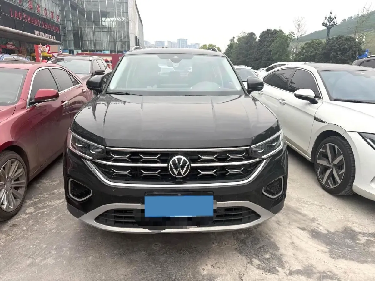 2024 Volkswagen Tayron 2.0T 186HP L4 7DCT,autocango,china used car exporter,china ev exporter,chinese used car exporter,chinese used ev exporter