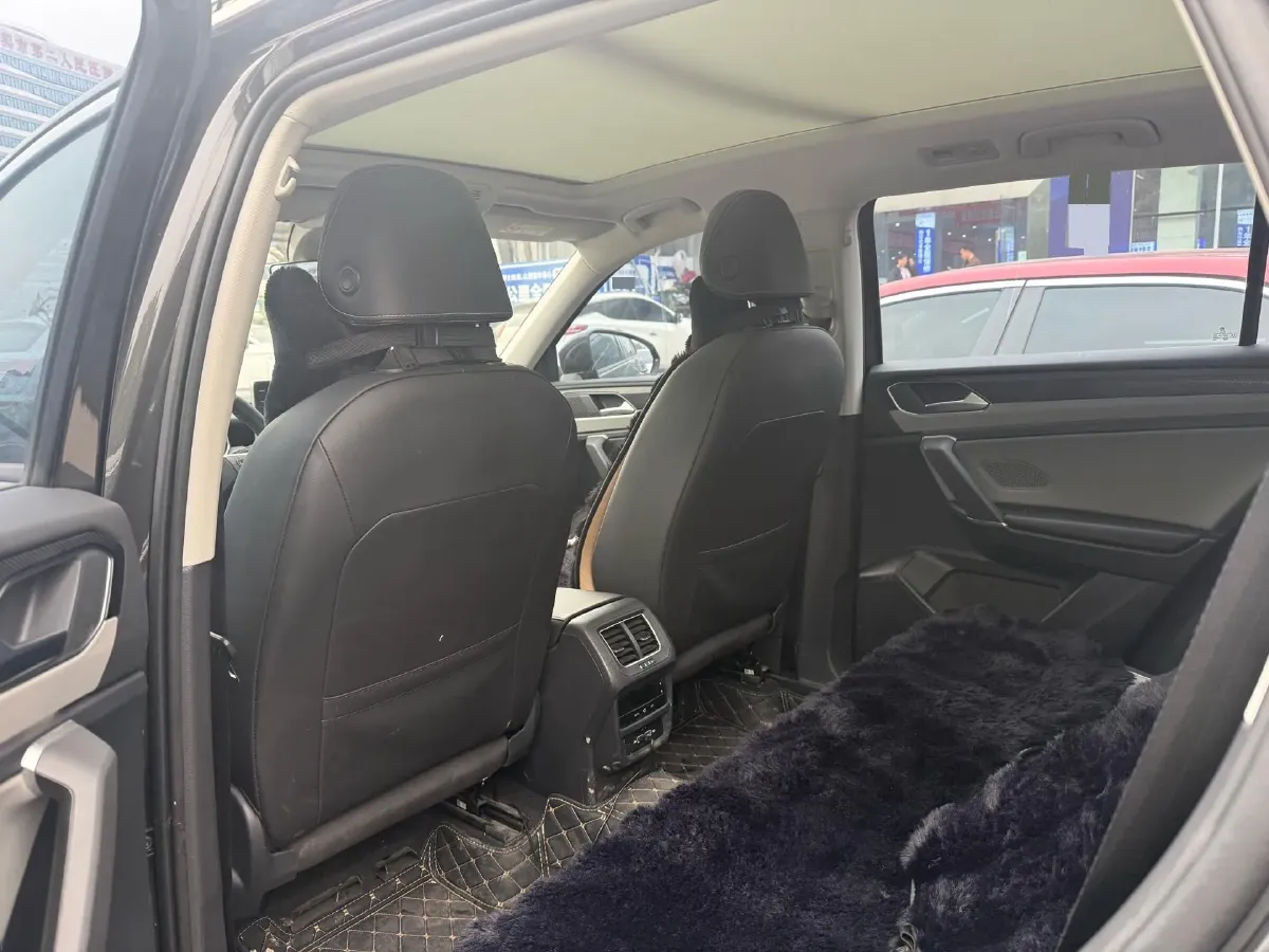 2024 Volkswagen Tayron 2.0T 186HP L4 7DCT,autocango,china used car exporter,china ev exporter,chinese used car exporter,chinese used ev exporter