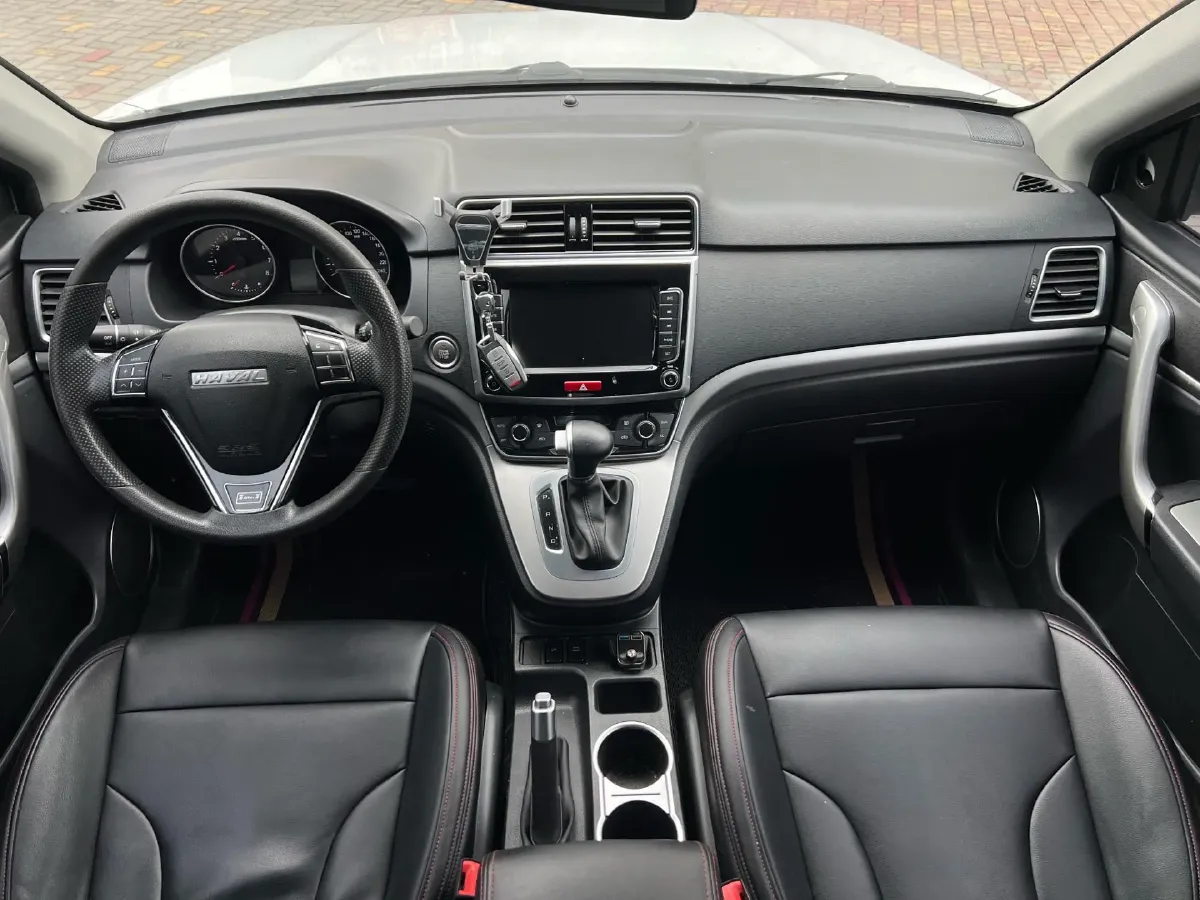 2019 Haval M6 1.5T 150HP L4 7DCT,autocango,china used car exporter,china ev exporter,chinese used car exporter,chinese used ev exporter