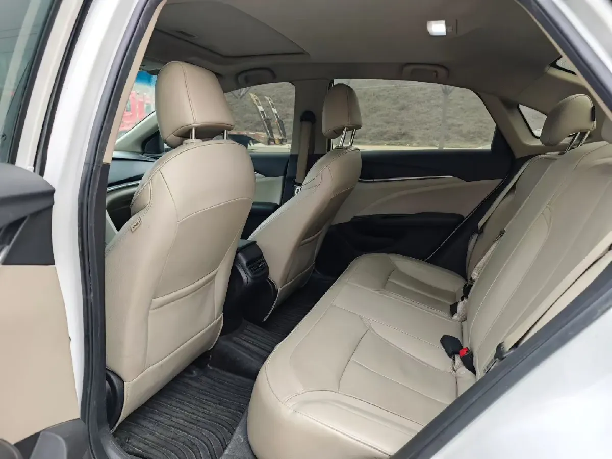 2019 Buick Excelle 1.0T 125HP L3 6DCT,autocango,china used car exporter,china ev exporter,chinese used car exporter,chinese used ev exporter