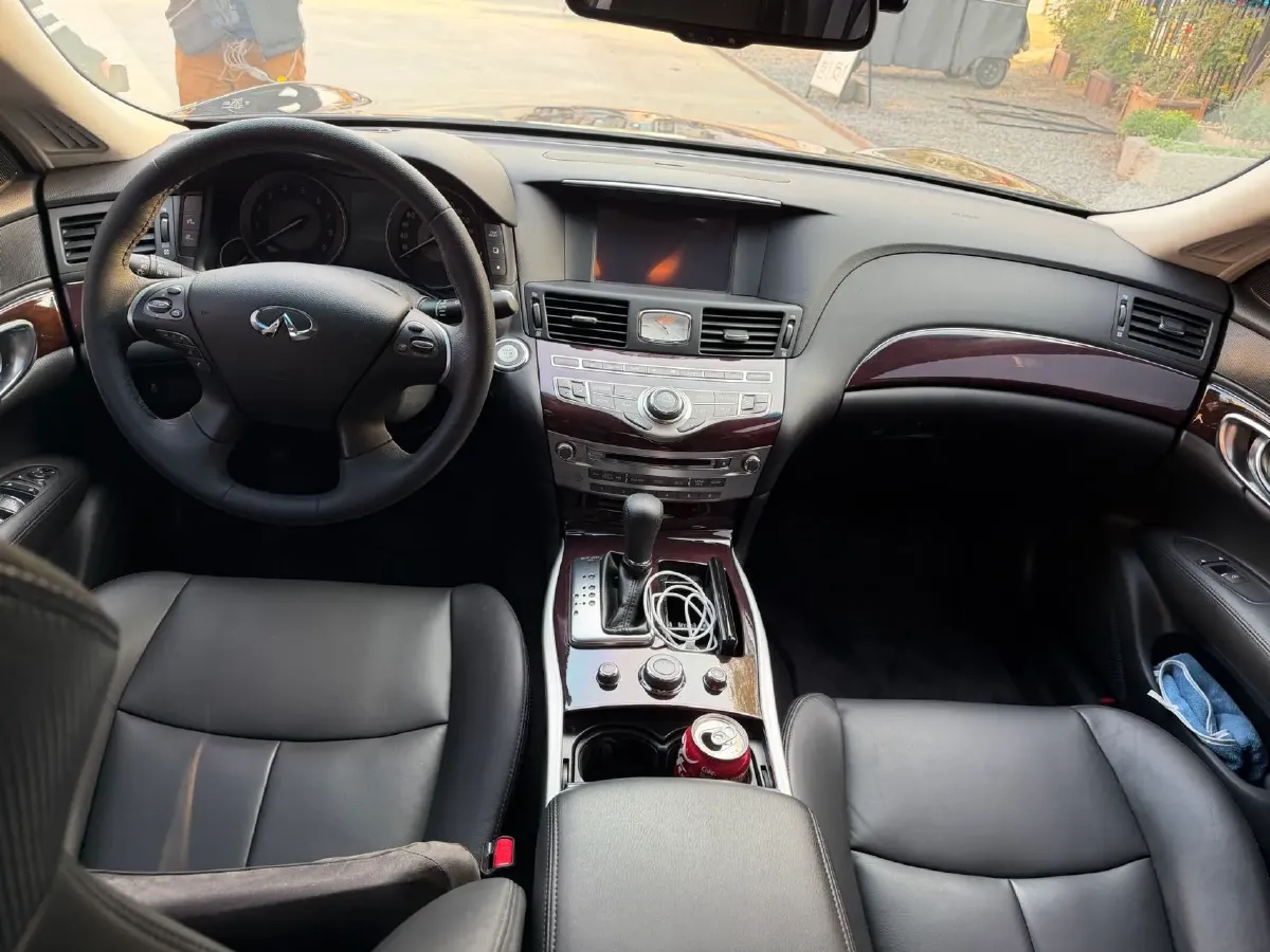2019 Infiniti Q70 2.0T 211HP L4 7AT,autocango,china used car exporter,china ev exporter,chinese used car exporter,chinese used ev exporter