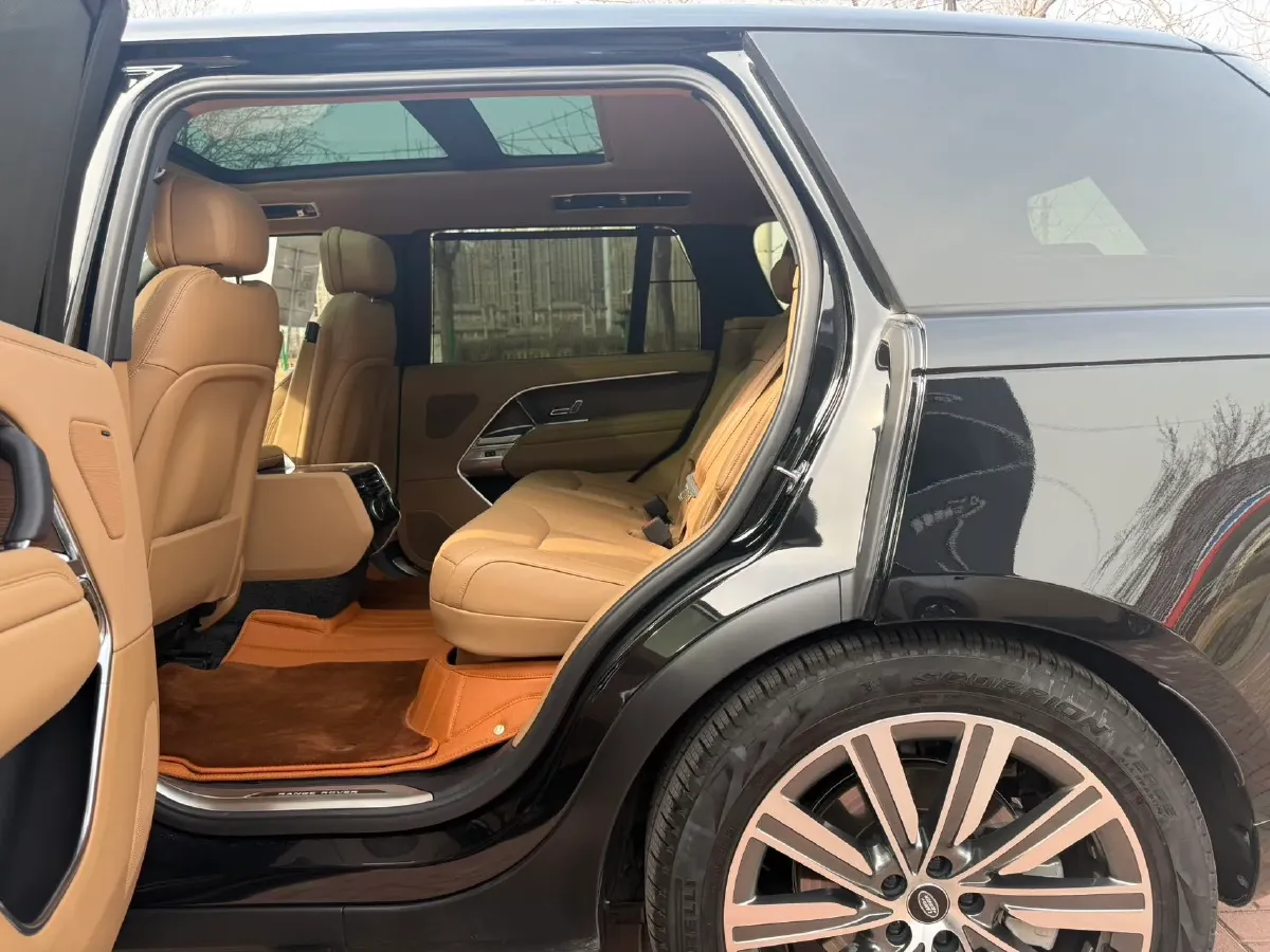 2025 Land Rover Range Rover 3.0T 400HP L6 8AT,autocango,china used car exporter,china ev exporter,chinese used car exporter,chinese used ev exporter