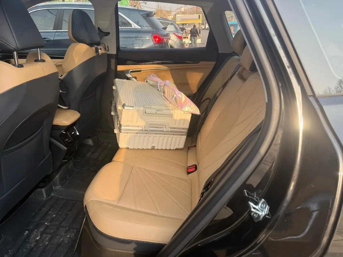 2023 Geely StarRay 1.5T 181HP L4 7DCT,autocango,china used car exporter,china ev exporter,chinese used car exporter,chinese used ev exporter