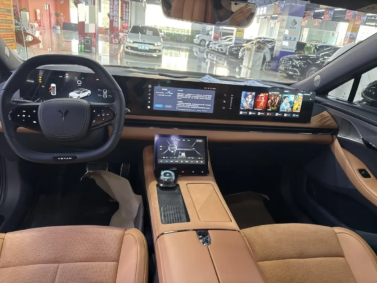 2024 Voyah ZhuiGuang 1.5T 136HP L4 PHEV 43KWH,autocango,china used car exporter,china ev exporter,chinese used car exporter,chinese used ev exporter