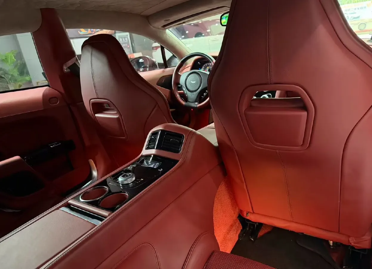 2017 Aston Martin Rapide 6.0L 560HP V12 8AT,autocango,china used car exporter,china ev exporter,chinese used car exporter,chinese used ev exporter