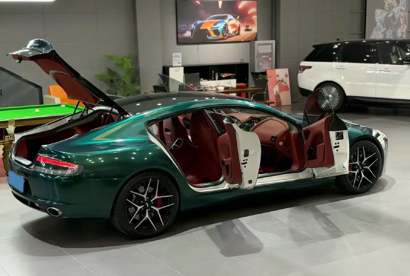 2017 Aston Martin Rapide 6.0L 560HP V12 8AT,autocango,china used car exporter,china ev exporter,chinese used car exporter,chinese used ev exporter