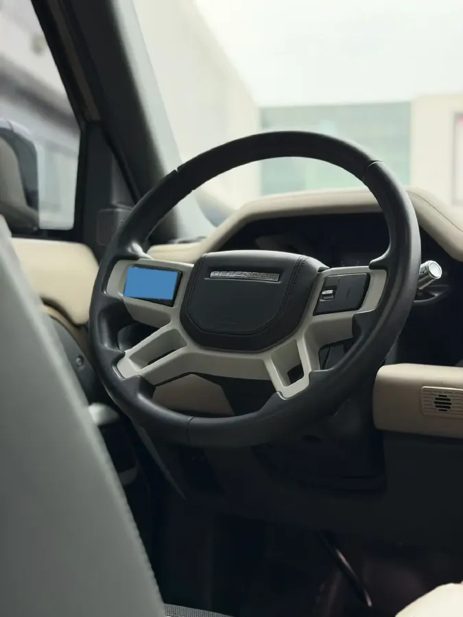 2022 Land Rover Defender 3.0T 400HP L6 8AT,autocango,china used car exporter,china ev exporter,chinese used car exporter,chinese used ev exporter