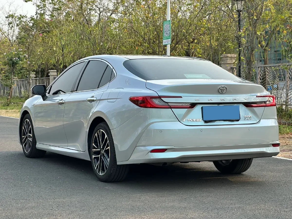 2024 Toyota Camry 2.0L 152HP L4 E-CVT Hybrid,autocango,china used car exporter,china ev exporter,chinese used car exporter,chinese used ev exporter