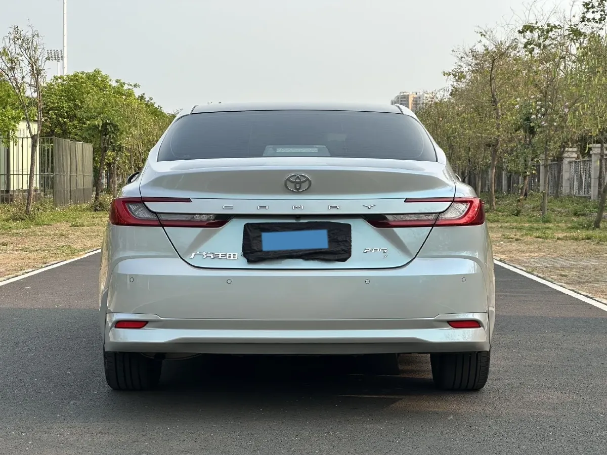 2024 Toyota Camry 2.0L 152HP L4 E-CVT Hybrid,autocango,china used car exporter,china ev exporter,chinese used car exporter,chinese used ev exporter