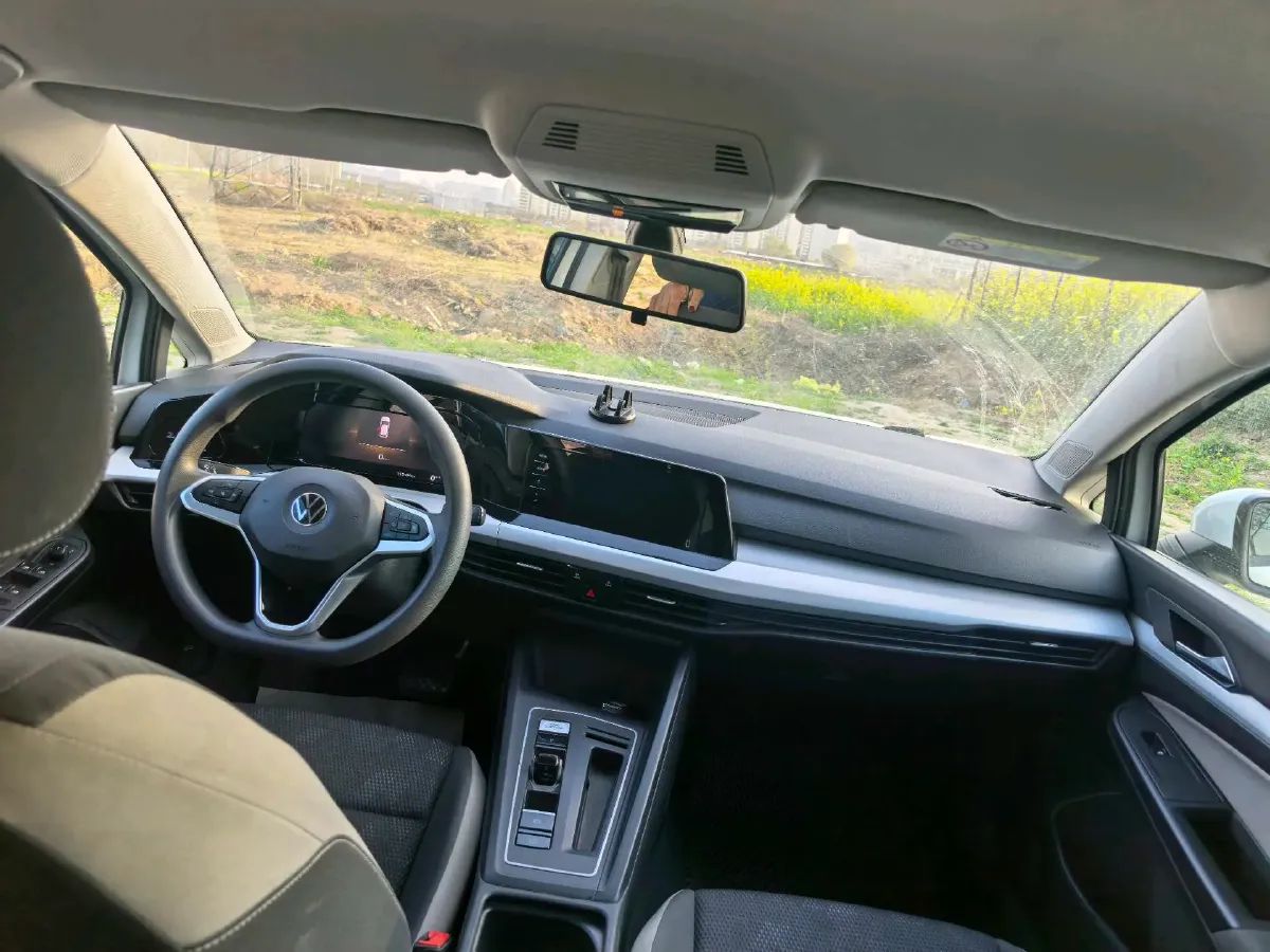 2021 Volkswagen Golf 1.2T 116HP L4 7DCT,autocango,china used car exporter,china ev exporter,chinese used car exporter,chinese used ev exporter