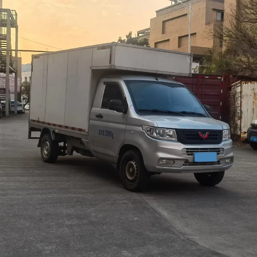 2019 WuLing RongGuang New Truck 1.5L 107HP L4 5MT,autocango,china used car exporter,china ev exporter,chinese used car exporter,chinese used ev exporter