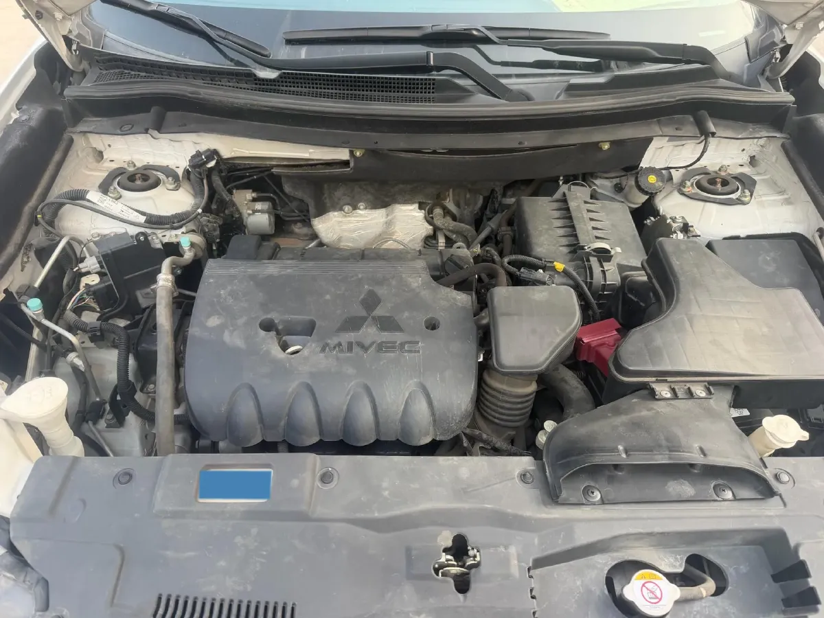 2019 Mitsubishi Outlander 2.4L 192HP L4 CVT,autocango,china used car exporter,china ev exporter,chinese used car exporter,chinese used ev exporter