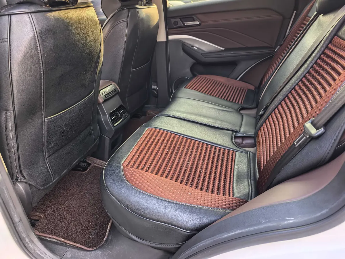 2019 WEY VV6 2.0T 224HP L4 7DCT,autocango,china used car exporter,china ev exporter,chinese used car exporter,chinese used ev exporter