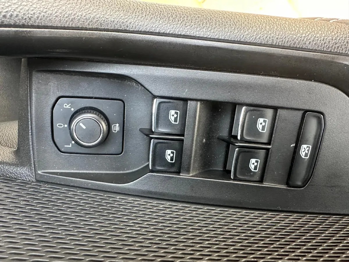 2022 Skoda Octavia 1.4T 150HP L4 7DCT,autocango,china used car exporter,china ev exporter,chinese used car exporter,chinese used ev exporter