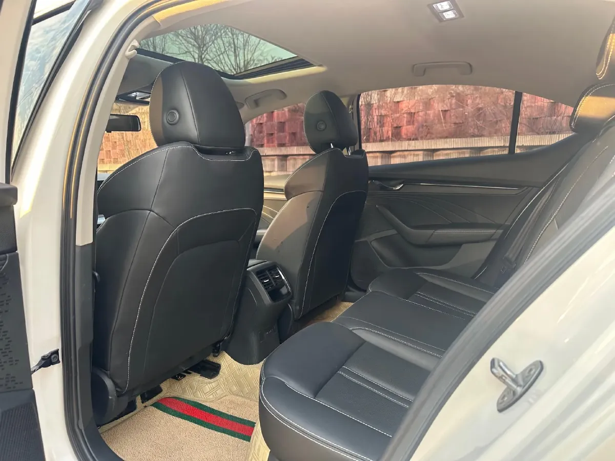 2022 Skoda Octavia 1.4T 150HP L4 7DCT,autocango,china used car exporter,china ev exporter,chinese used car exporter,chinese used ev exporter