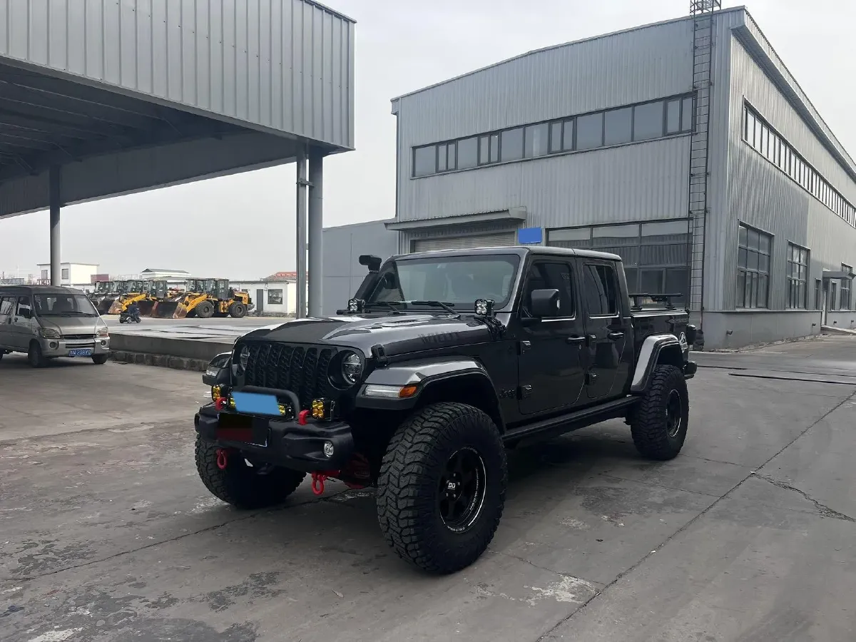 2022 Jeep Gladiator 3.6L 284HP V6 8AT,autocango,china used car exporter,china ev exporter,chinese used car exporter,chinese used ev exporter