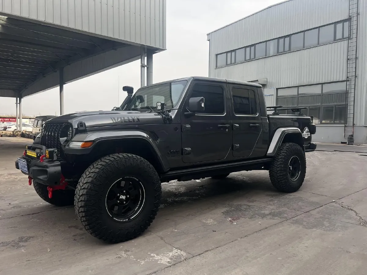 2022 Jeep Gladiator 3.6L 284HP V6 8AT,autocango,china used car exporter,china ev exporter,chinese used car exporter,chinese used ev exporter