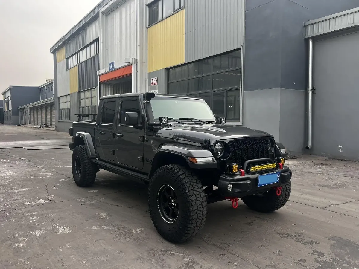 2022 Jeep Gladiator 3.6L 284HP V6 8AT,autocango,china used car exporter,china ev exporter,chinese used car exporter,chinese used ev exporter