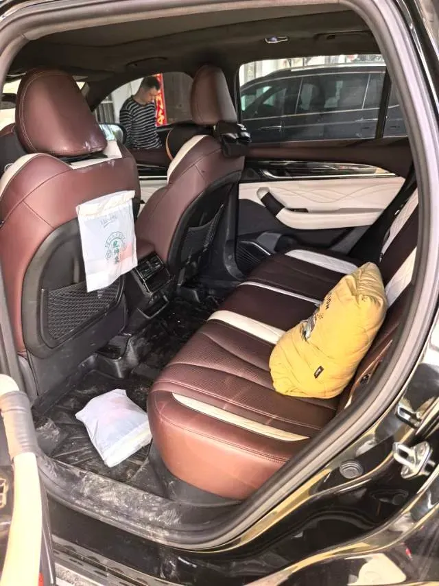 2021 Geely Monjaro 2.0T 218HP L4 7DCT,autocango,china used car exporter,china ev exporter,chinese used car exporter,chinese used ev exporter