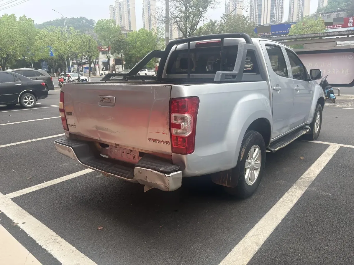 2018 Isuzu RE-MAX Jim 2.8T 116HP L4 5MT,autocango,china used car exporter,china ev exporter,chinese used car exporter,chinese used ev exporter
