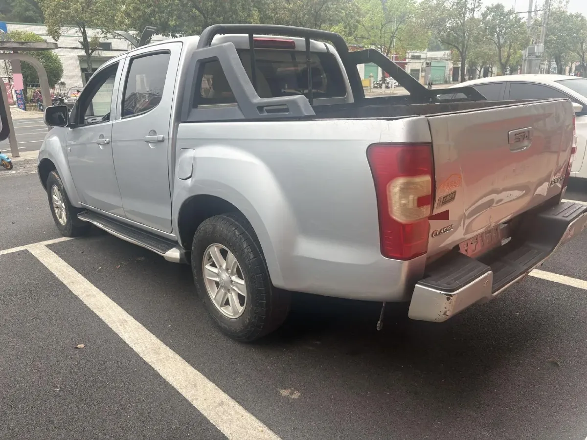 2018 Isuzu RE-MAX Jim 2.8T 116HP L4 5MT,autocango,china used car exporter,china ev exporter,chinese used car exporter,chinese used ev exporter