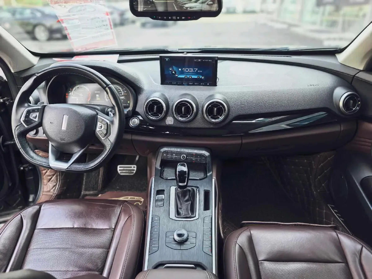 2017 WEY VV7 2.0T 234HP L4 7DCT,autocango,china used car exporter,china ev exporter,chinese used car exporter,chinese used ev exporter