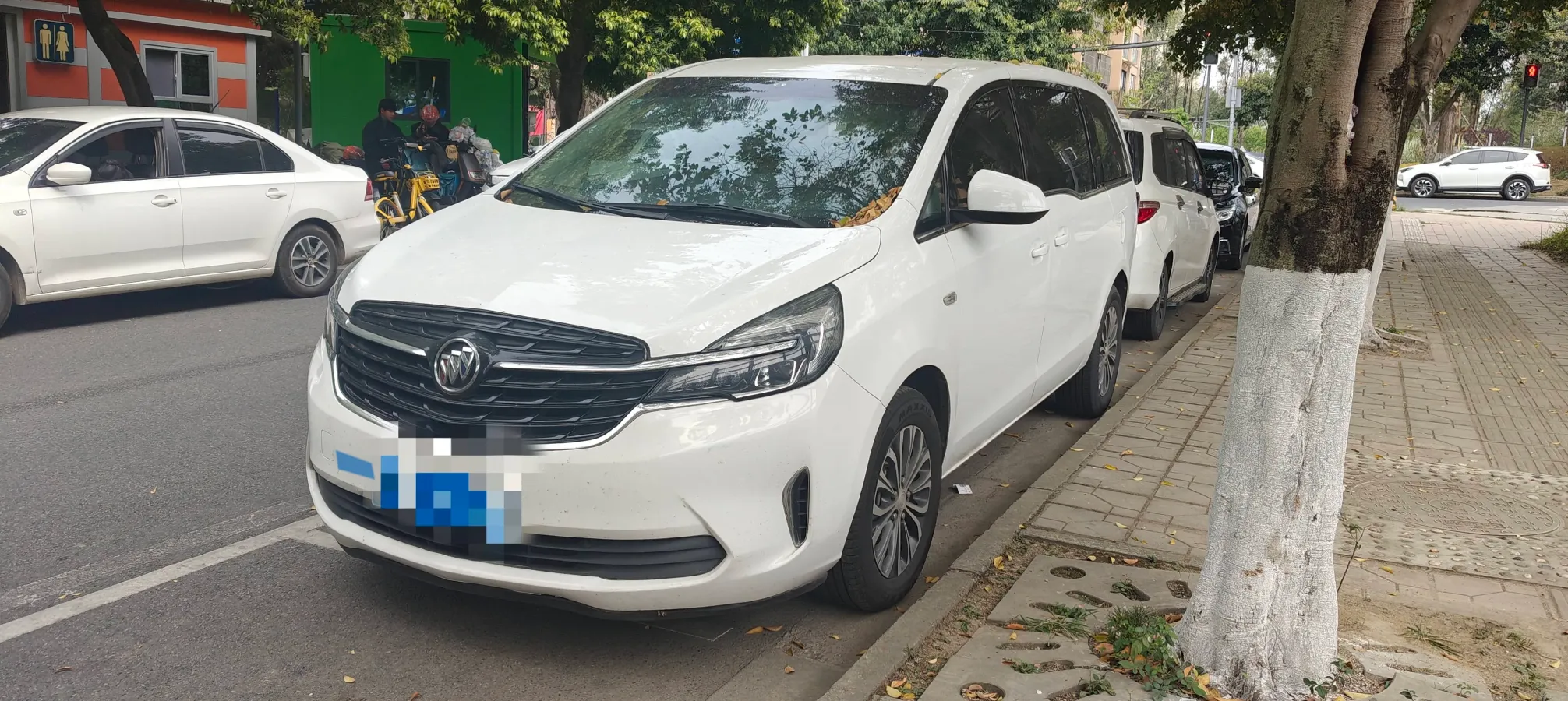 2021 Buick GL8 2.0T 237HP L4 9AT,autocango,china used car exporter,china ev exporter,chinese used car exporter,chinese used ev exporter