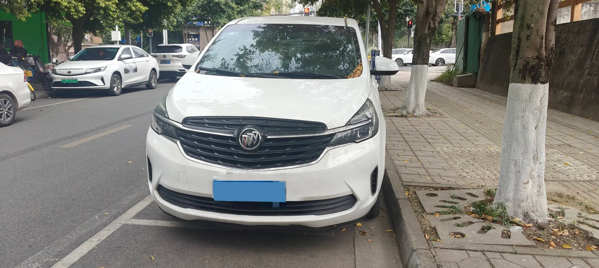 2021 Buick GL8 2.0T 237HP L4 9AT,autocango,china used car exporter,china ev exporter,chinese used car exporter,chinese used ev exporter