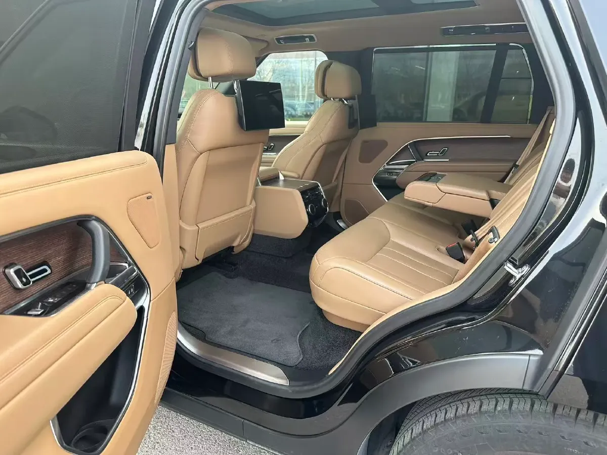 2024 Land Rover Range Rover 3.0T 400HP L6 8AT,autocango,china used car exporter,china ev exporter,chinese used car exporter,chinese used ev exporter
