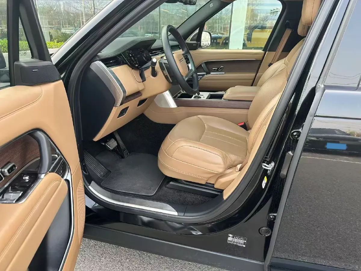 2024 Land Rover Range Rover 3.0T 400HP L6 8AT,autocango,china used car exporter,china ev exporter,chinese used car exporter,chinese used ev exporter