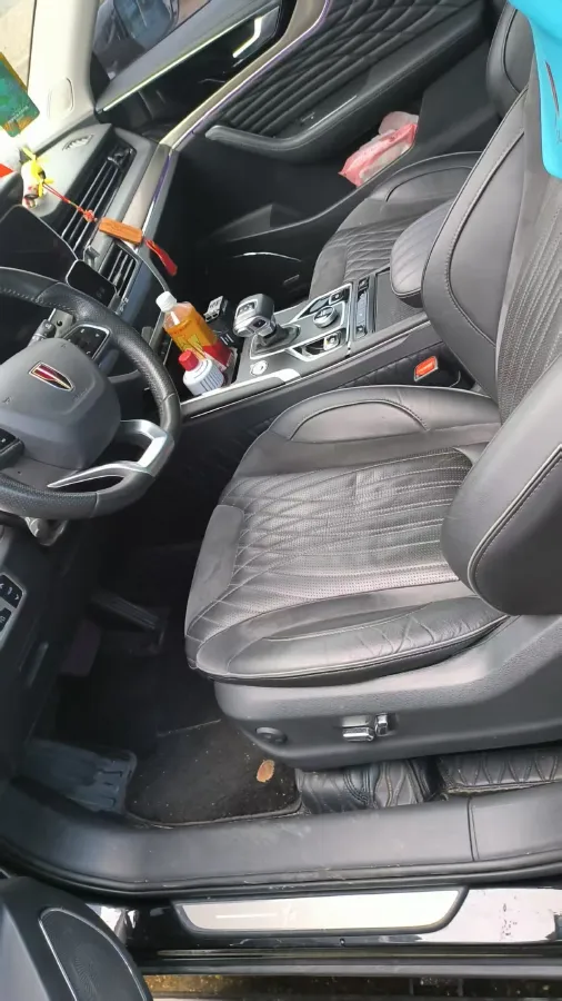 2022 HongQi HS5 2.0T 224HP L4 6AT,autocango,china used car exporter,china ev exporter,chinese used car exporter,chinese used ev exporter