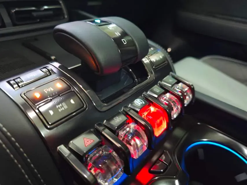 2023 FangChengBao Bao 5 1.5T 194HP L4 E-CVT PHEV 31.8KWH,autocango,china used car exporter,china ev exporter,chinese used car exporter,chinese used ev exporter