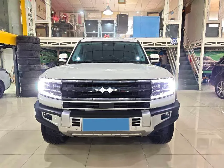 2023 FangChengBao Bao 5 1.5T 194HP L4 E-CVT PHEV 31.8KWH,autocango,china used car exporter,china ev exporter,chinese used car exporter,chinese used ev exporter